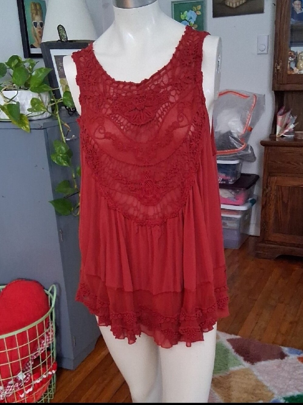Women’s Red Lace-Detail Sleeveless Top